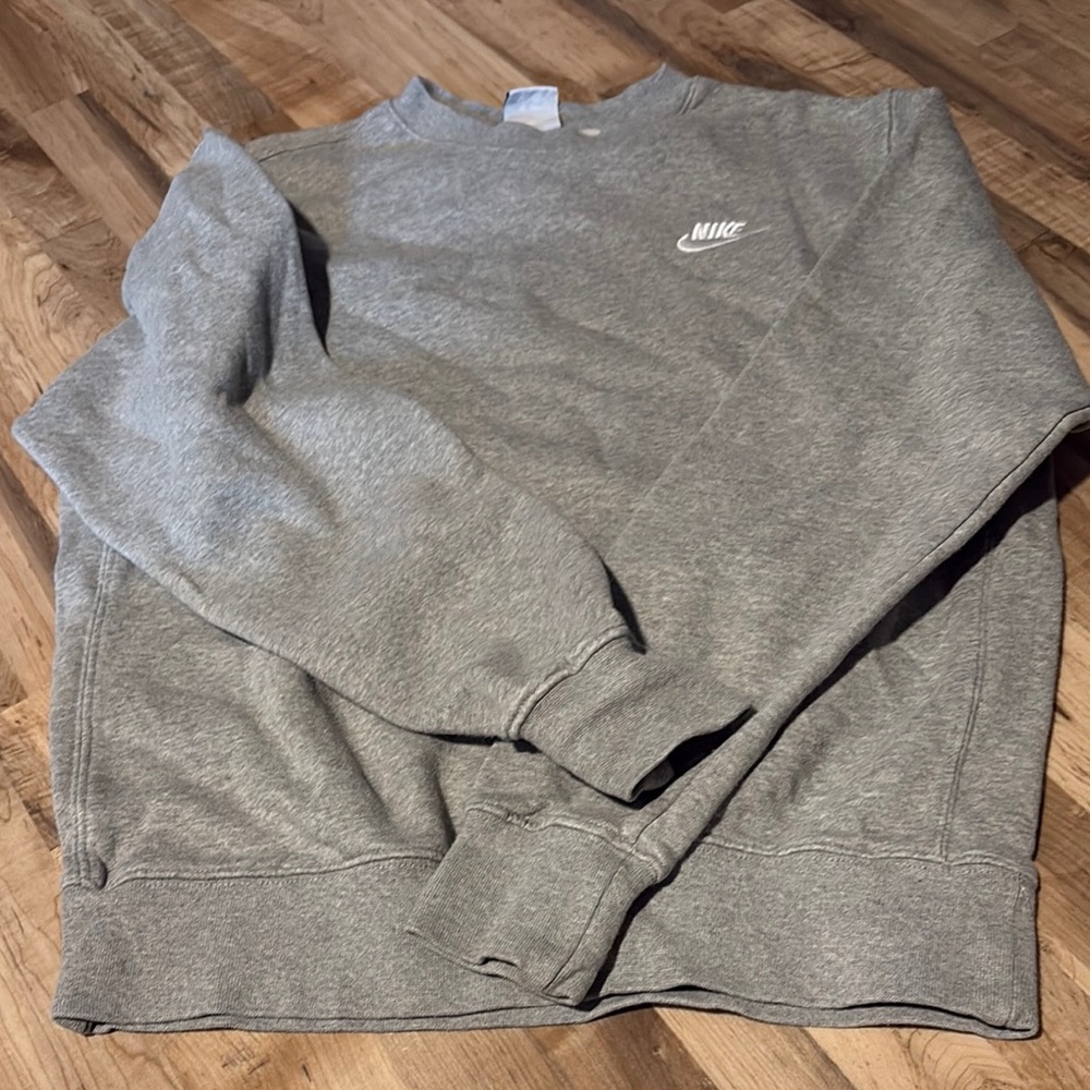 Nike Gray Crewneck Sweater with Ribbed Cuffs